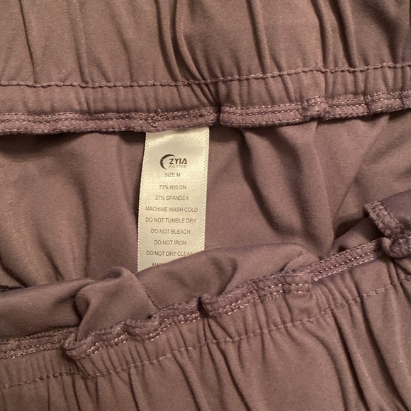 Zyia Pants - Picture 2 of 3